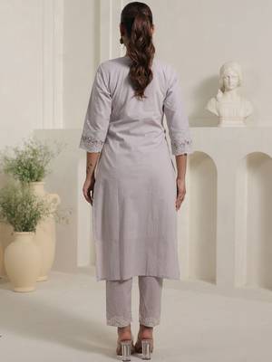 Women Floral Embroidered Regular Thread Work Pure Cotton Kurta with Trousers & With Dupatta 4