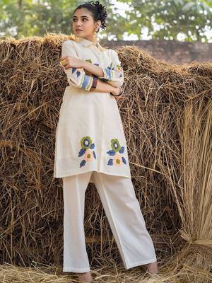 Women Floral Embroidered Regular Thread Work Pure Cotton Kurta with Trousers 3