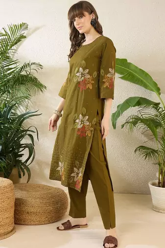 Women Floral Embroidered Regular Sequinned Pure Cotton Kurta with Trousers