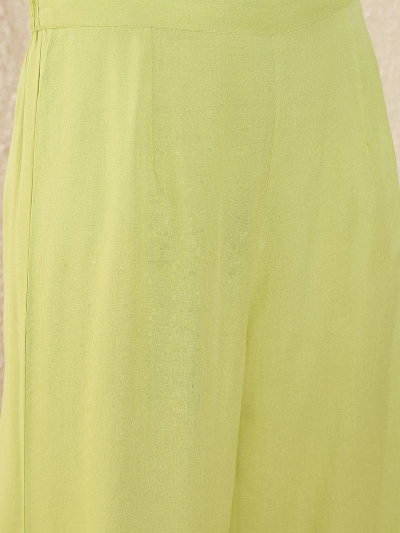 Women Floral Embroidered Regular Thread Work Kurta with Trousers