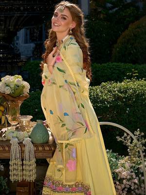 Floral Embroidered Thread Work Pure Cotton Kurta With Trousers & Dupatta 3
