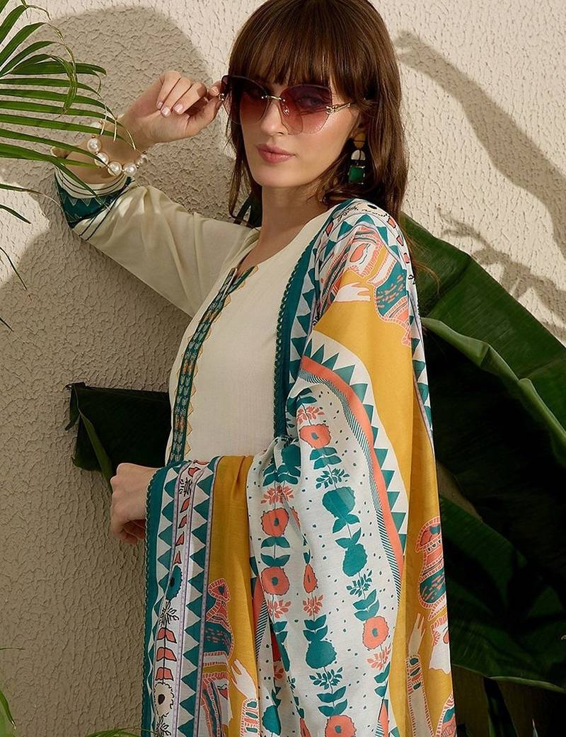 Women Ethnic Motifs Embroidered Regular Kurta with Trousers & With Dupatta