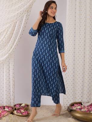 Women Ethnic Motifs Printed  Cotton Kurta with Trousers 5