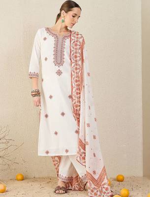 Women Floral Embroidered Cotton Kurta with Trousers & Dupatta 1