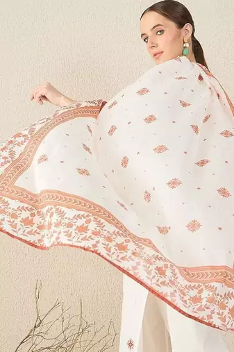 Women Floral Embroidered Cotton Kurta with Trousers & Dupatta