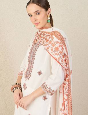 Women Floral Embroidered Cotton Kurta with Trousers & Dupatta 6