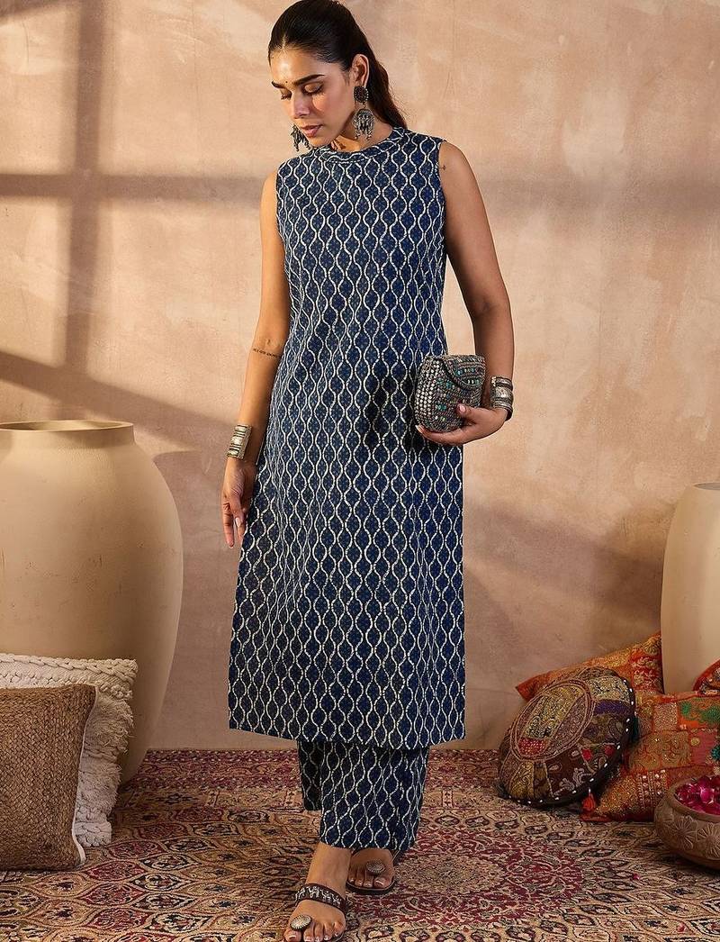 Women Geometric Printed Regular Pure Cotton Kurta with Trousers