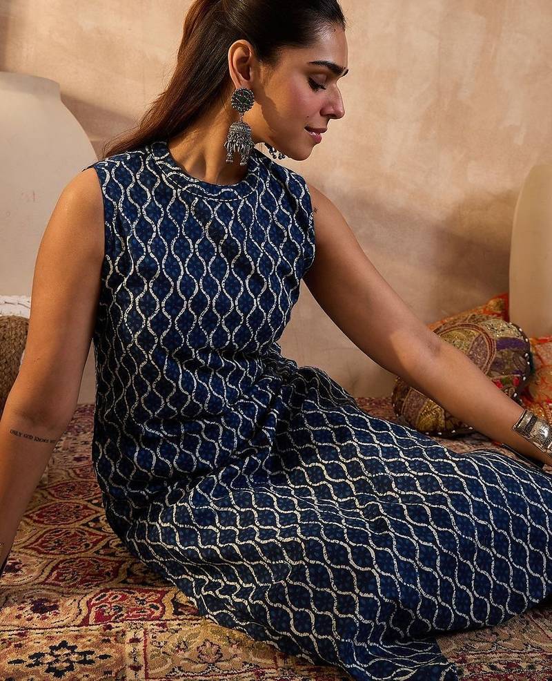 Women Geometric Printed Regular Pure Cotton Kurta with Trousers