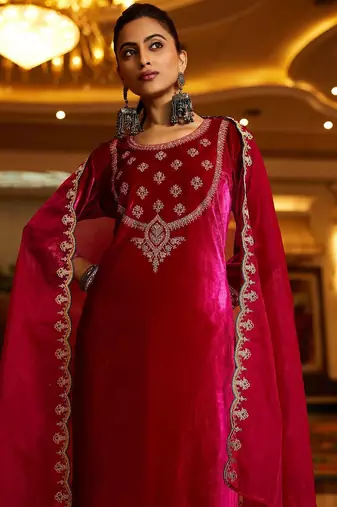 Floral Yoke Design Sequinned Velvet Straight Kurta With Trousers & Dupatta