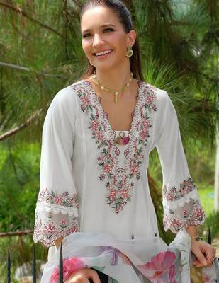 Floral Yoke Design Square Neck Thread Work A-Line Kurta With Trousers & Dupatta 3