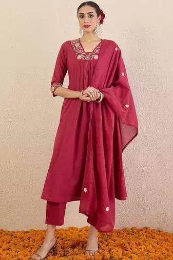 Women Regular Sequinned Pure Cotton Kurta with Trousers & Dupatta