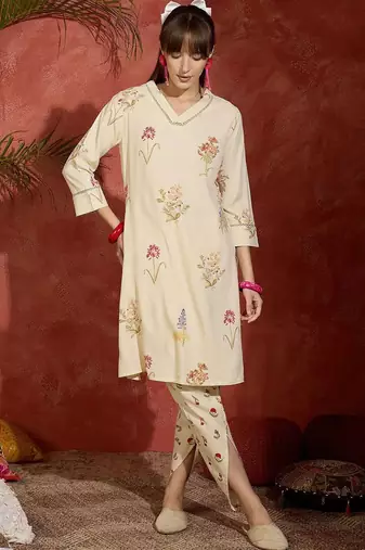 Floral Printed V-Neck Straight Kurta with Dhoti Pants