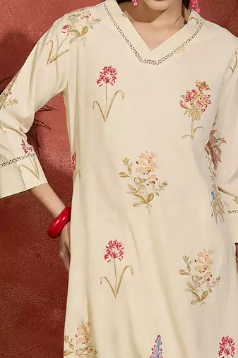 Floral Printed V-Neck Straight Kurta with Dhoti Pants