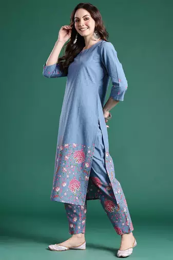 Floral Printed Regular Sequinned Pure Cotton Kurta with Trousers