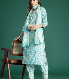 Women Floral Printed Regular Pure Cotton Kurta with Trousers & With Dupatta