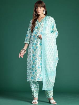 Women Floral Printed Regular Pure Cotton Kurta with Trousers & With Dupatta 5