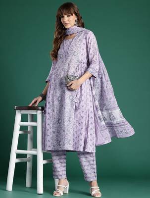 Floral Printed Pleated Pure Cotton Kurta With Trousers & Dupatta 1