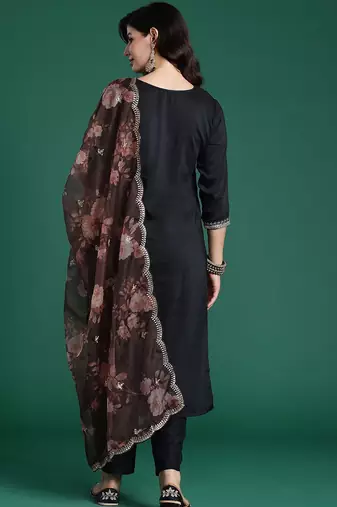 Ethnic Motifs Embroidered Sequinned Kurta With Trousers & Dupatta