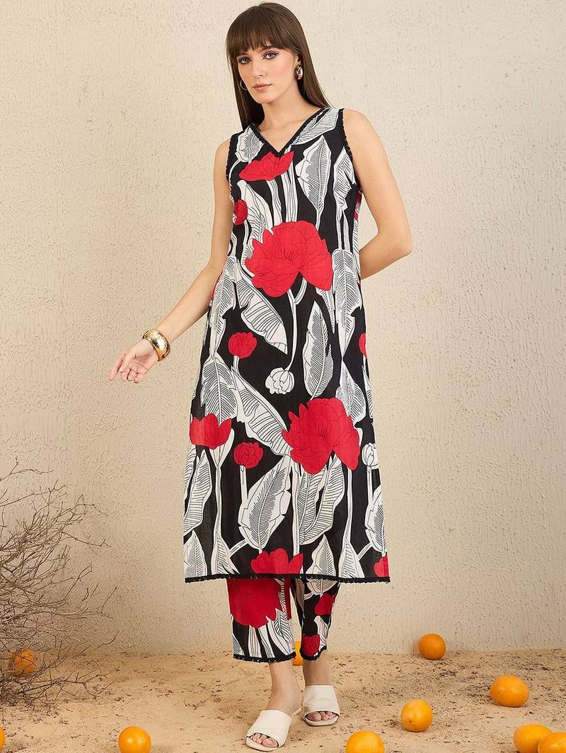 Floral Printed Pure Cotton Straight Kurta With Trousers