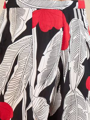 Floral Printed Pure Cotton Straight Kurta With Trousers 5