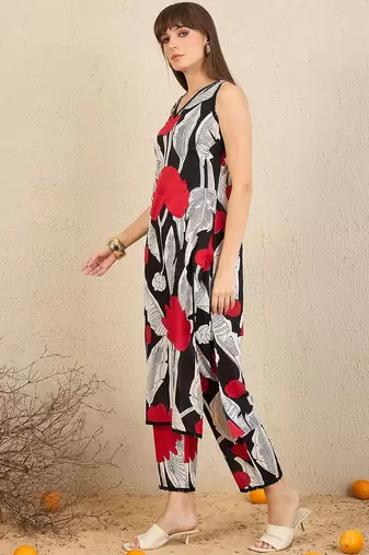 Floral Printed Pure Cotton Straight Kurta With Trousers