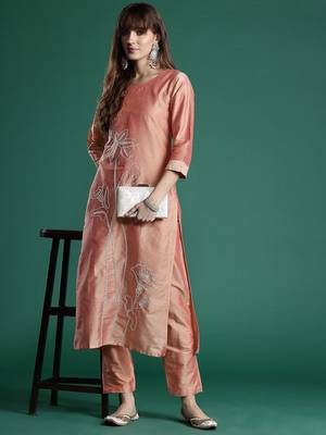 Floral Embroidered Thread Work Kurta with Trousers 7