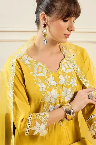 Women Yellow Kurta Sets