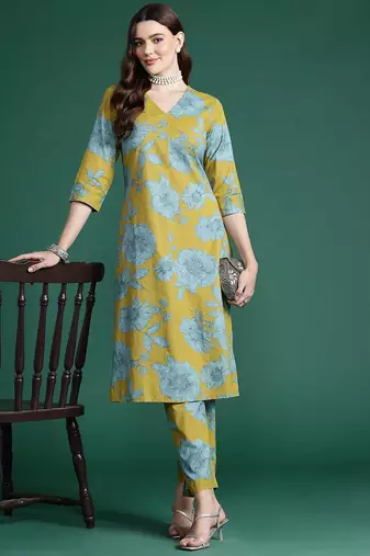 Floral Printed Pleated Kurta with Trousers