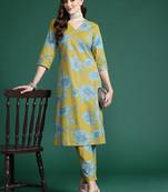 Floral Printed Pleated Kurta with Trousers