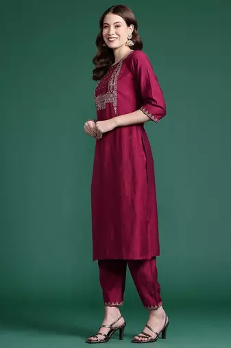 Women Embroidered Straight Kurta Set