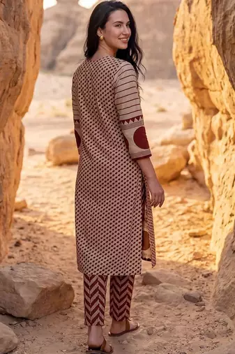 Women Printed Regular Mirror Work Pure Cotton Kurta with Trousers & With Dupatta