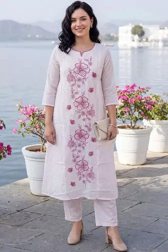 Women Floral Embroidered Regular Thread Work Pure Cotton Kurta with Trousers