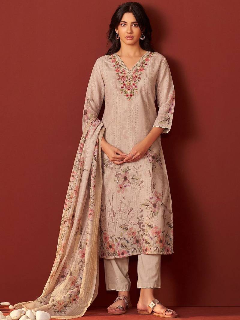Women Floral Embroidered Linen Kurta with Trousers & Dupatta