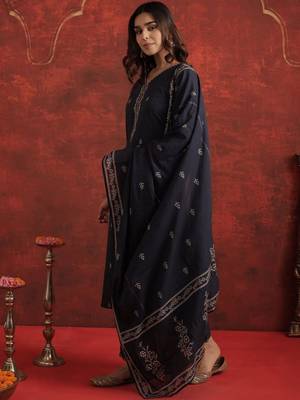 Motifs Embroidered Pure Cotton V-Neck Straight Kurta With Trousers & Dupatta 3