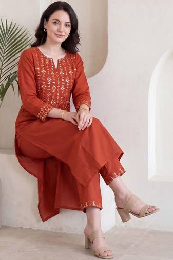 Women Ethnic Motifs Embroidered Regular Mirror Work Kurta with Trousers
