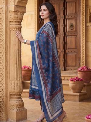 Women Floral Printed Regular  Cotton Kurta with Trousers & With Dupatta 5