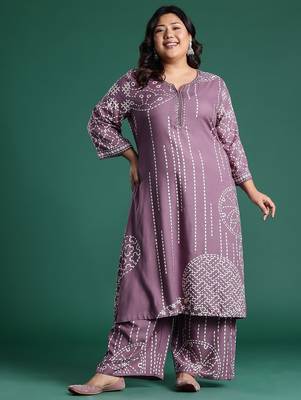 Plus Size Regular Beads and Stones Notched Round Neck Kurta with Palazzos 4