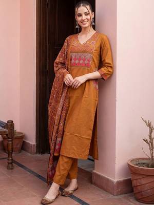 Women Ethnic Motifs Printed Regular Pure Cotton Kurta with Trousers & With Dupatta 1