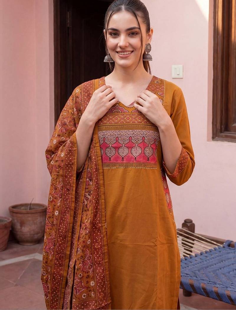Women Ethnic Motifs Printed Regular Pure Cotton Kurta with Trousers & With Dupatta