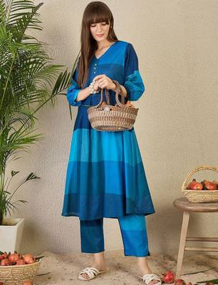 Women Colourblocked V-Neck A-Line Kurta with Trouser 2