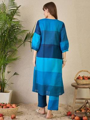 Women Colourblocked V-Neck A-Line Kurta with Trouser 5