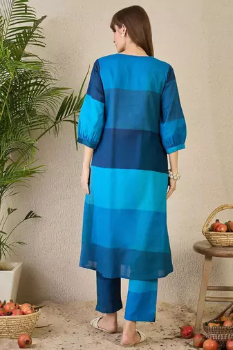 Women Colourblocked V-Neck A-Line Kurta with Trouser