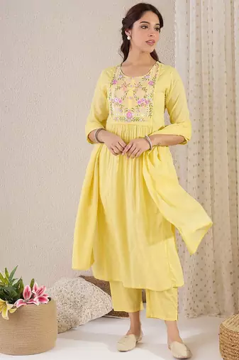 Women Floral Embroidered Cotton Kurta with Trousers & Dupatta