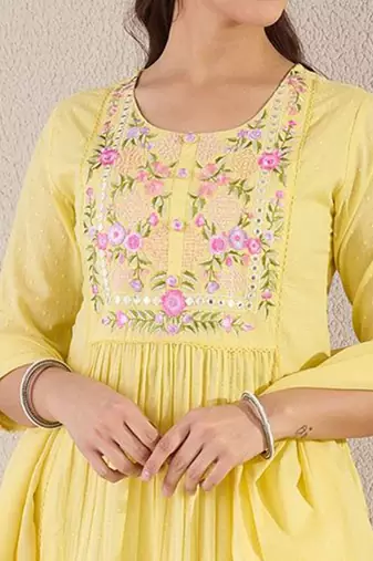 Women Floral Embroidered Cotton Kurta with Trousers & Dupatta