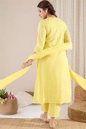 Women Floral Embroidered Cotton Kurta with Trousers & Dupatta
