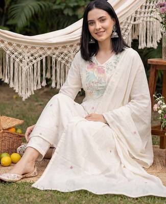 Women Floral Embroidered Regular Thread Work Pure Cotton Kurta with Trousers & With Dupatta 1