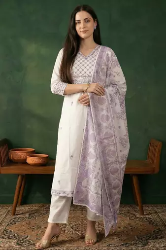 Women Ethnic Motifs Embroidered Regular Thread Work Pure Cotton Kurta with Trousers & With Dupatta