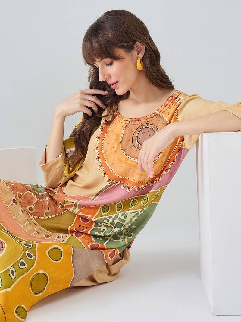 Women Printed Regular Kurta with Trousers