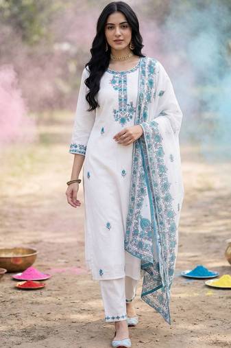 Floral Embroidered Thread Work Pure Cotton Kurta with Trousers & With Dupatta