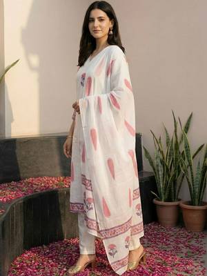 Women Ethnic Motifs Printed Regular Pure Cotton Kurta with Trousers & With Dupatta 4